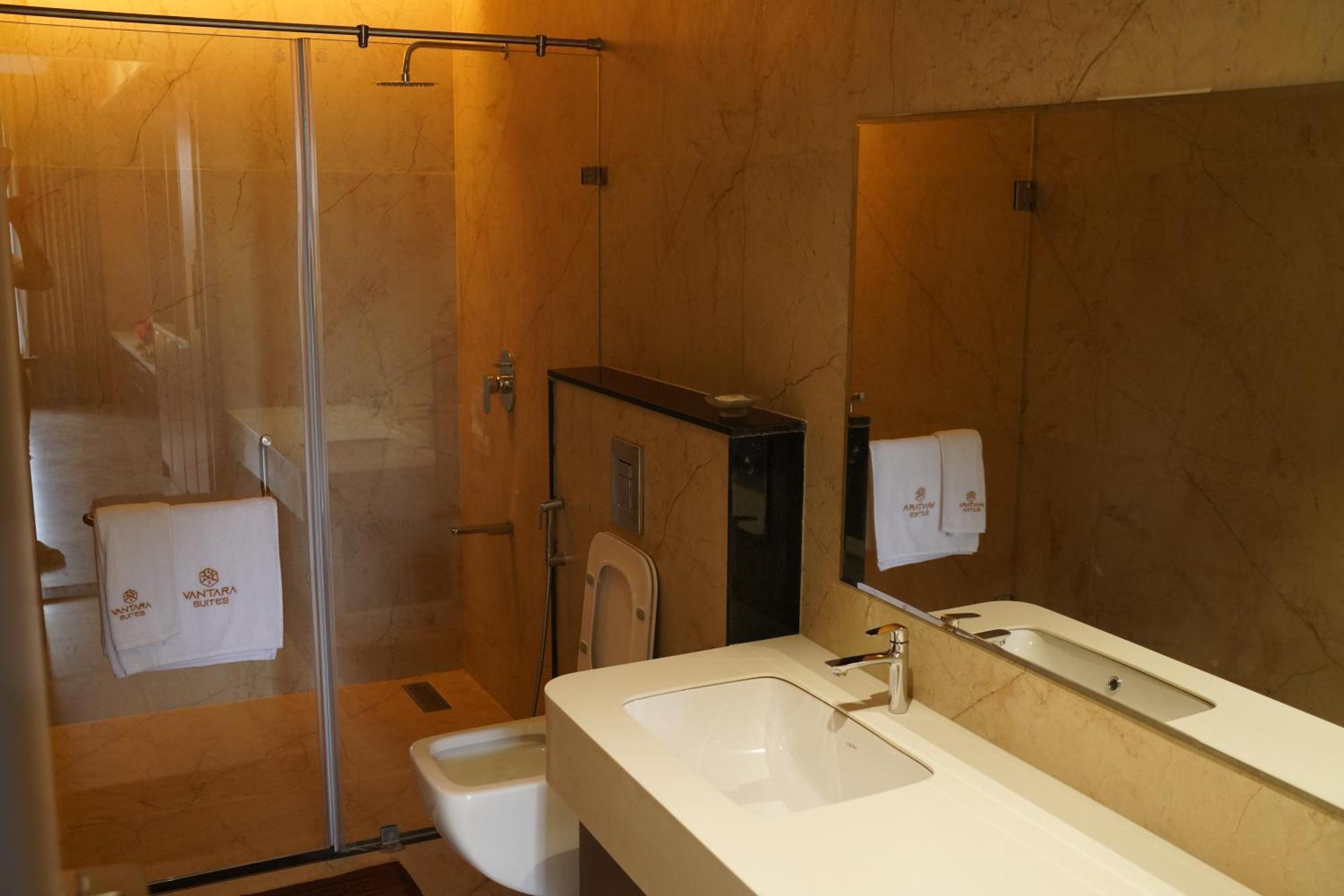 Vantara Suites Vellore Eksteriør billede