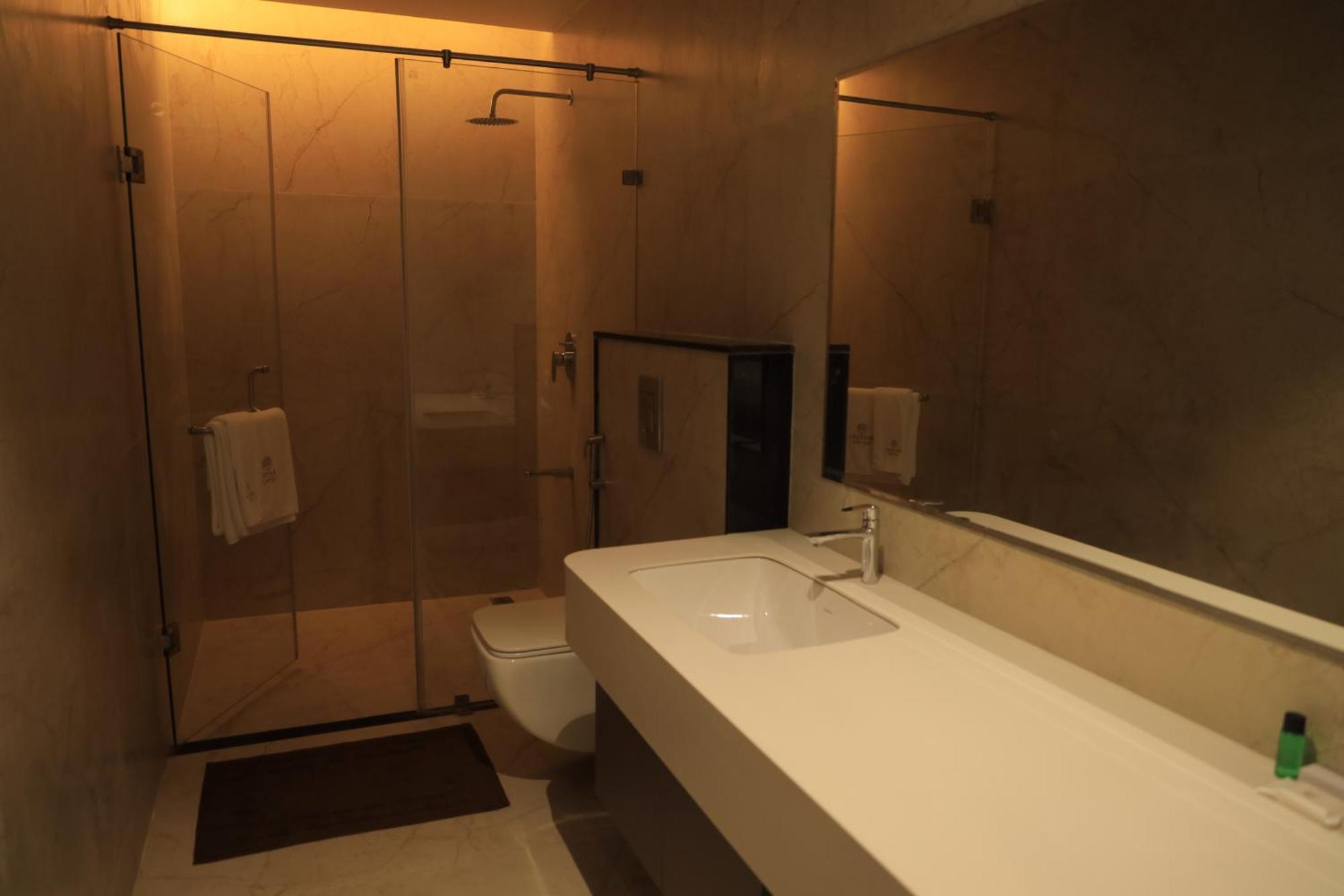 Vantara Suites Vellore Eksteriør billede